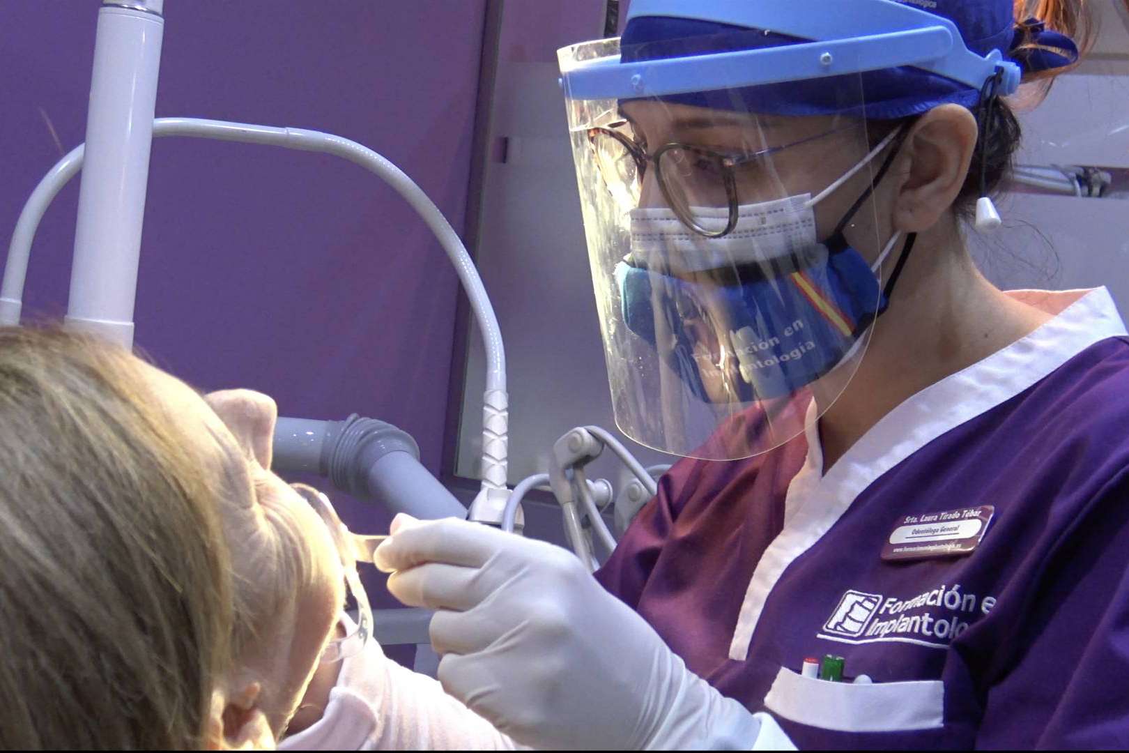 Sedación consciente en la clínica dental Formación en Implantología para aquellos pacientes nerviosos o con fobia al dentista