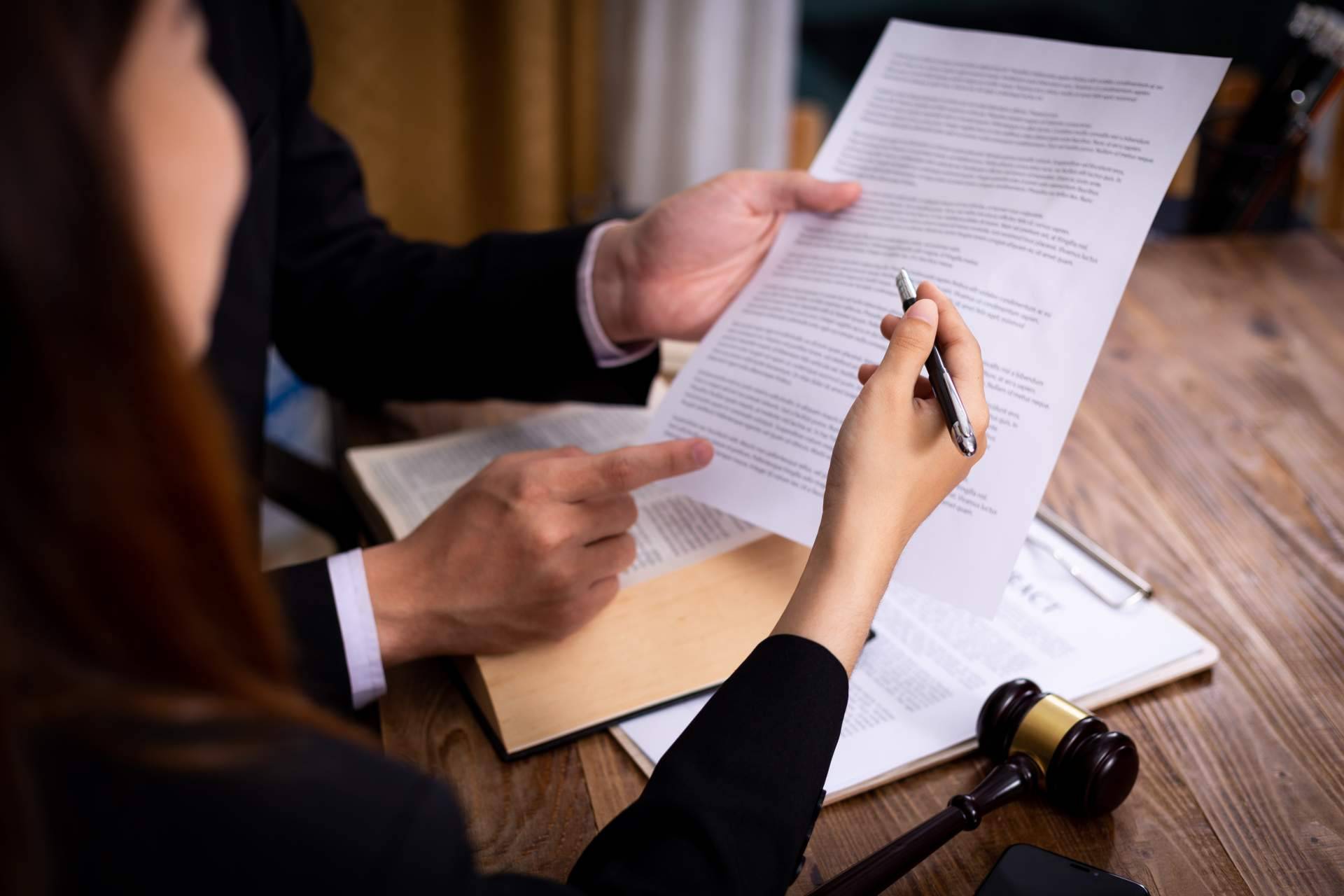 Para la tramitación de la herencia, se puede contactar con los especialistas en derecho de sucesiones de BFP Abogados ante cualquier duda o conflicto